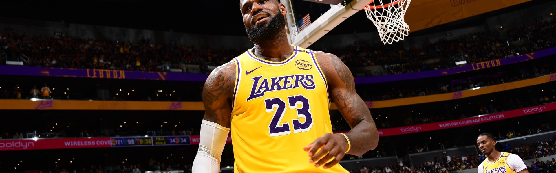 超越乔丹！詹姆斯成NBA史上获得MVP选票最老球员，最年轻也是他